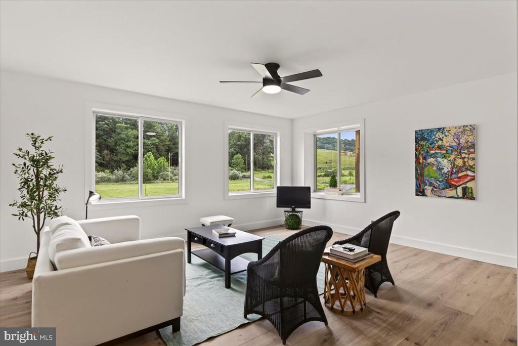 720 GOONEY MANOR LOOP