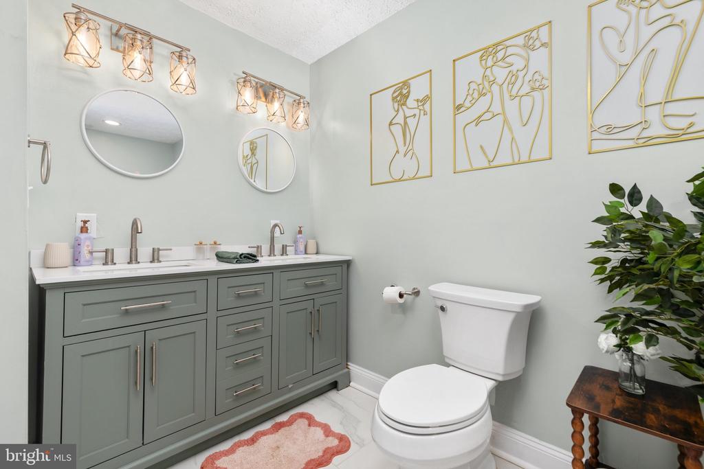 1412 OLD WINCHESTER PIKE