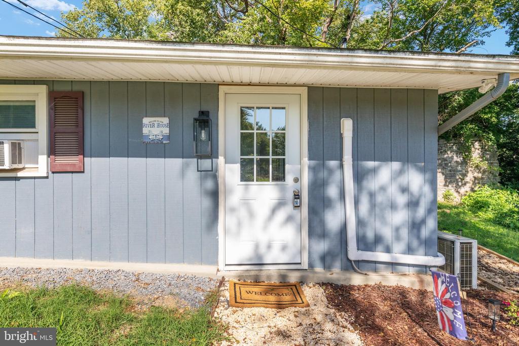 1412 OLD WINCHESTER PIKE