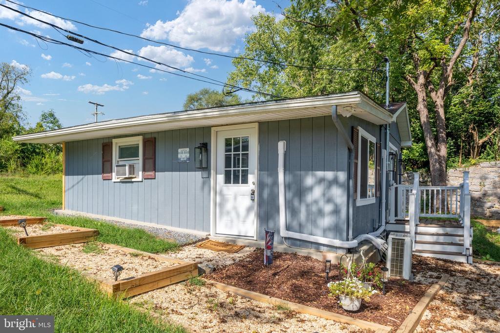 1412 OLD WINCHESTER PIKE