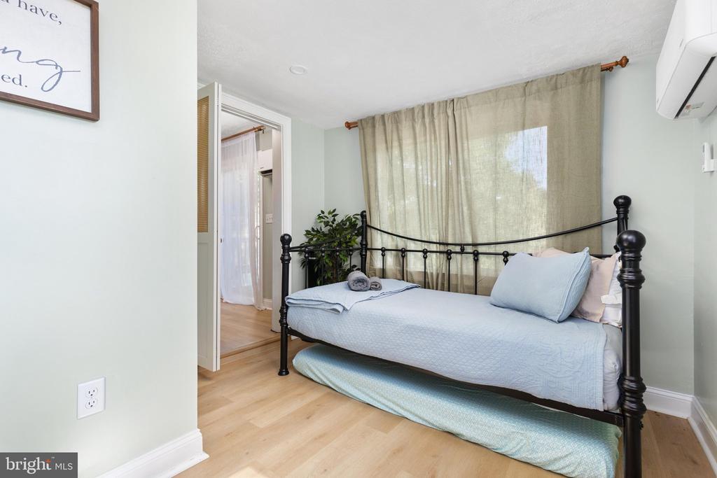 1412 OLD WINCHESTER PIKE