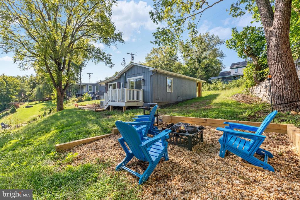 1412 OLD WINCHESTER PIKE