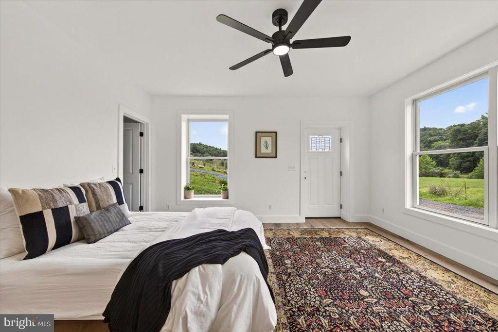720 GOONEY MANOR LOOP