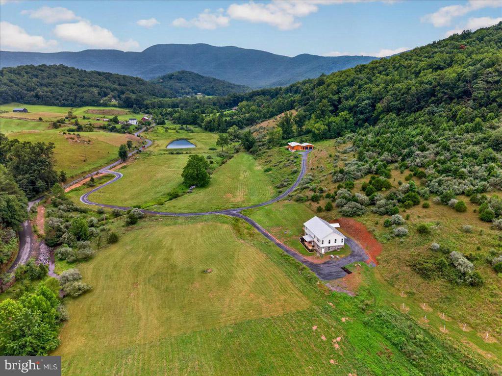 720 GOONEY MANOR LOOP
