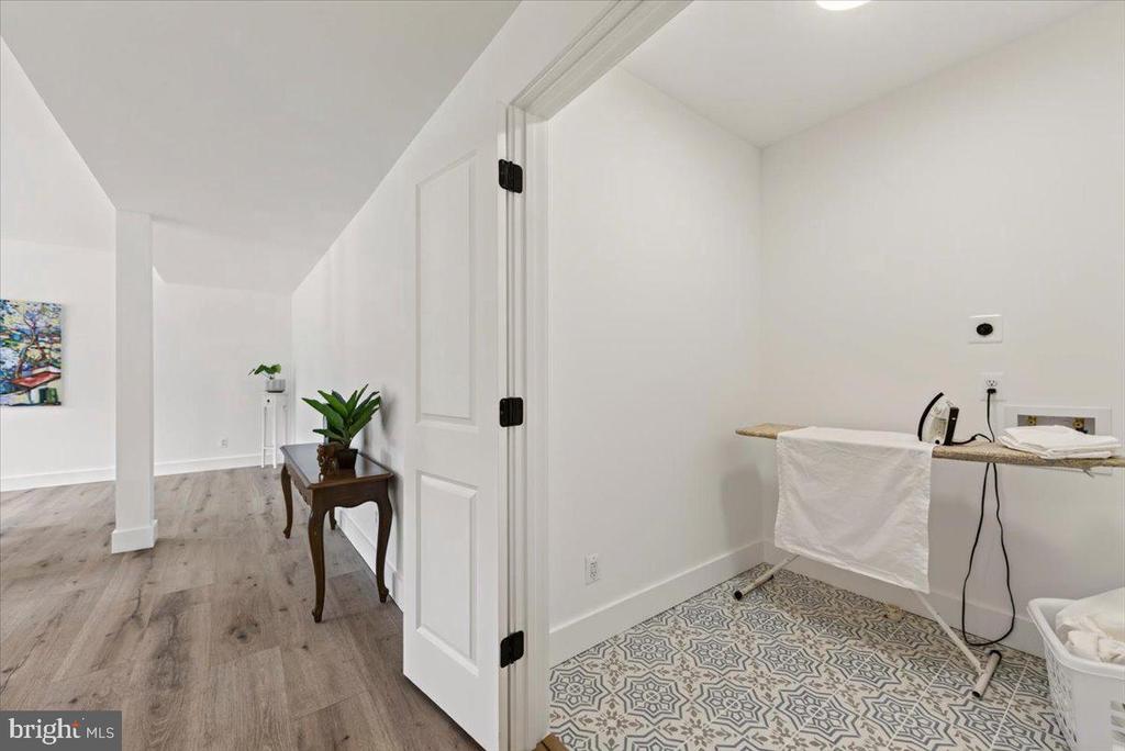 720 GOONEY MANOR LOOP