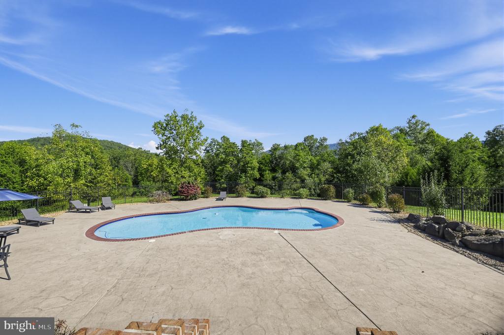 456 BOYDS MILL LANE