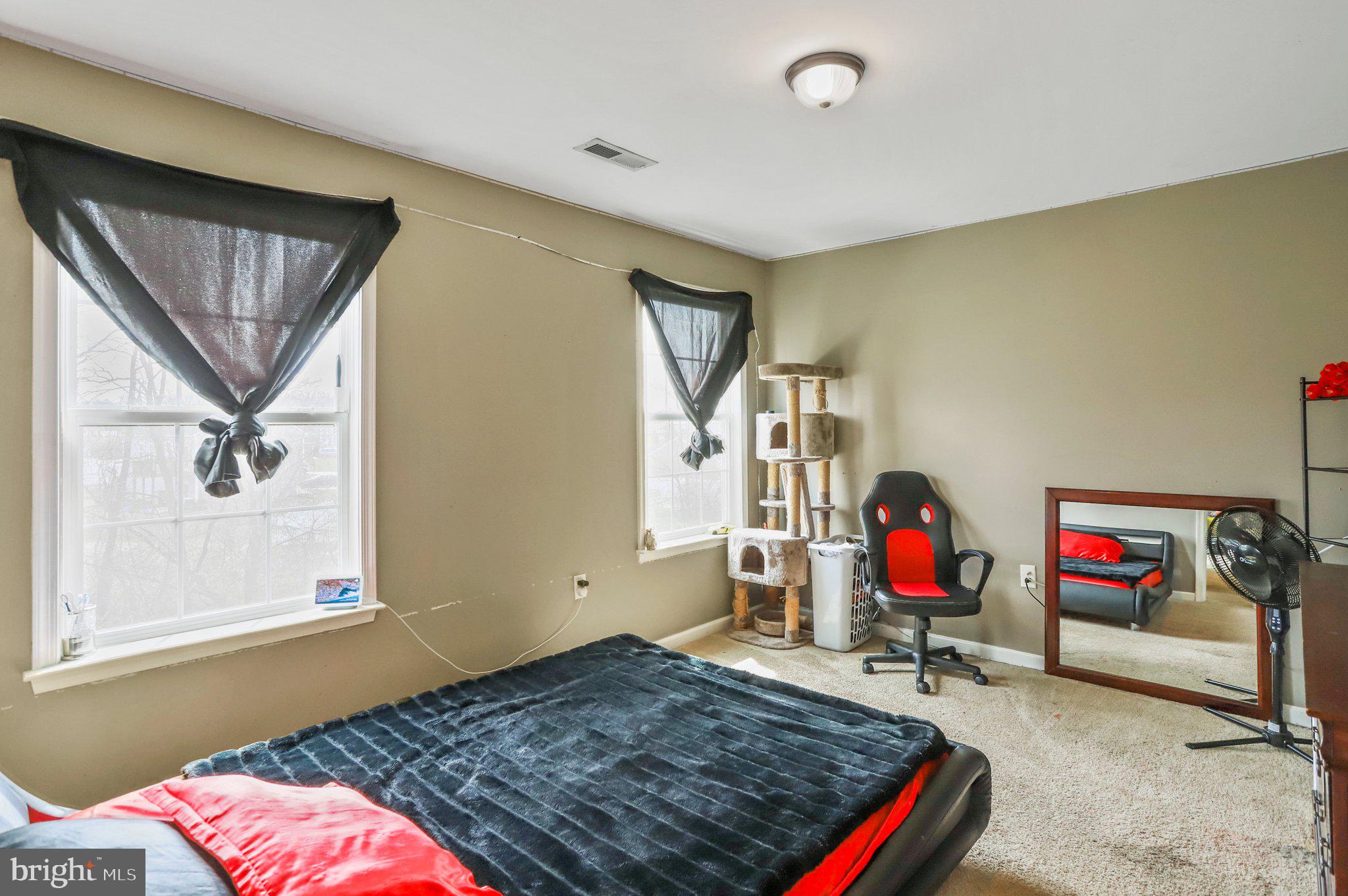 32 SEAL DRIVE