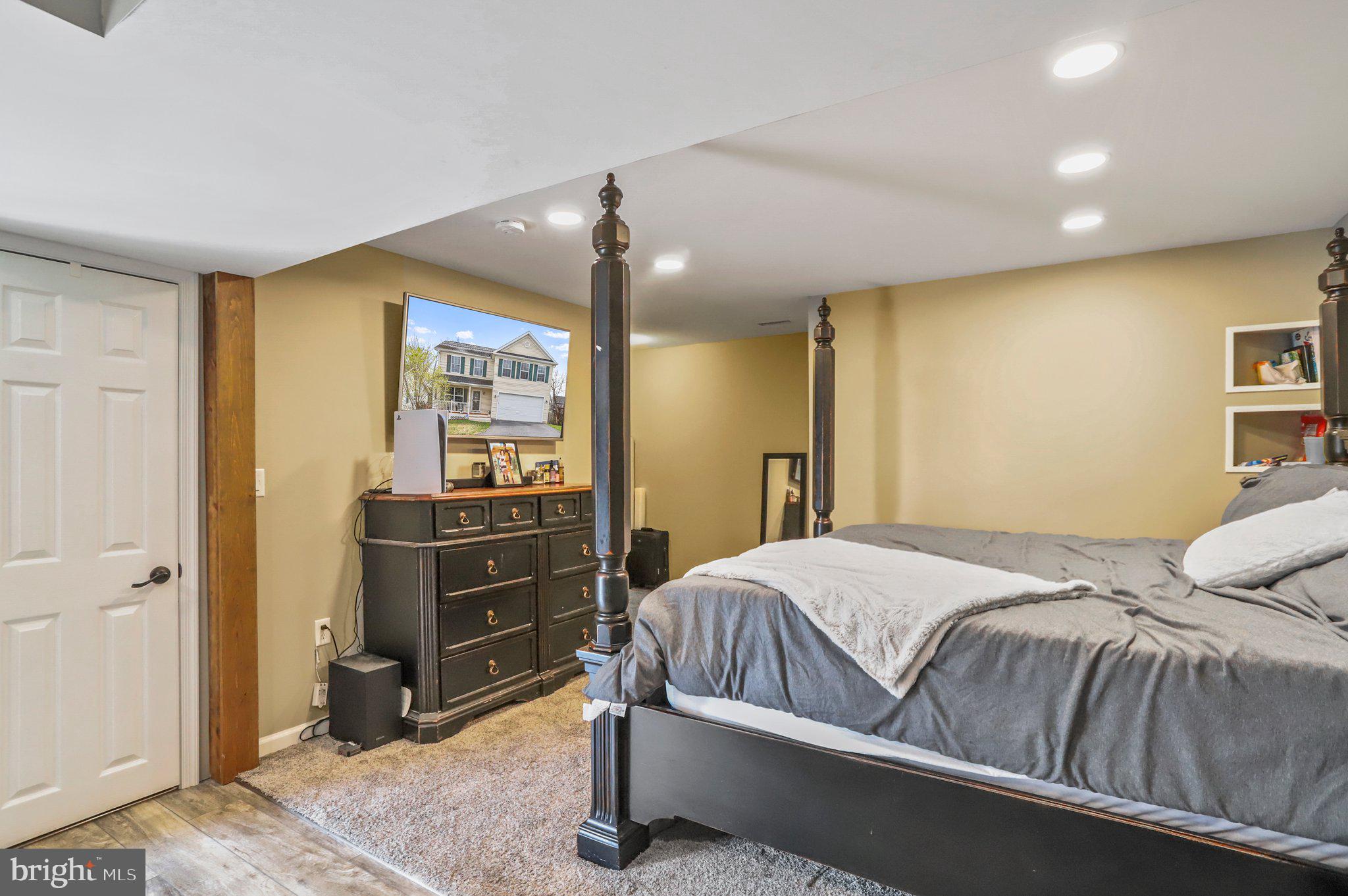 32 SEAL DRIVE