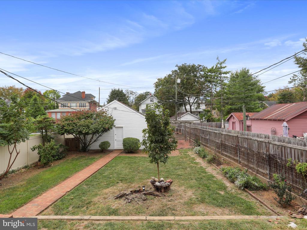 106 N TENNESSEE AVENUE