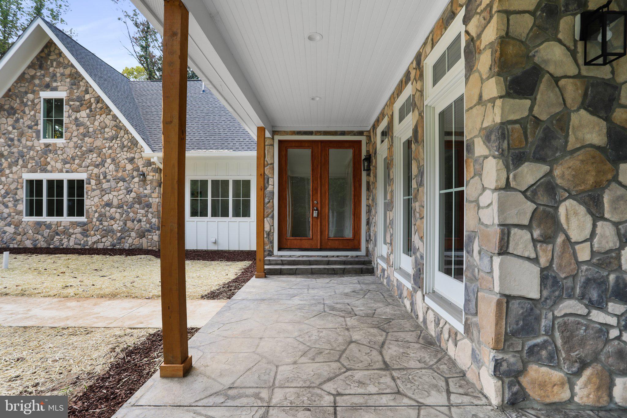 73 QUAIL WOODS DRIVE