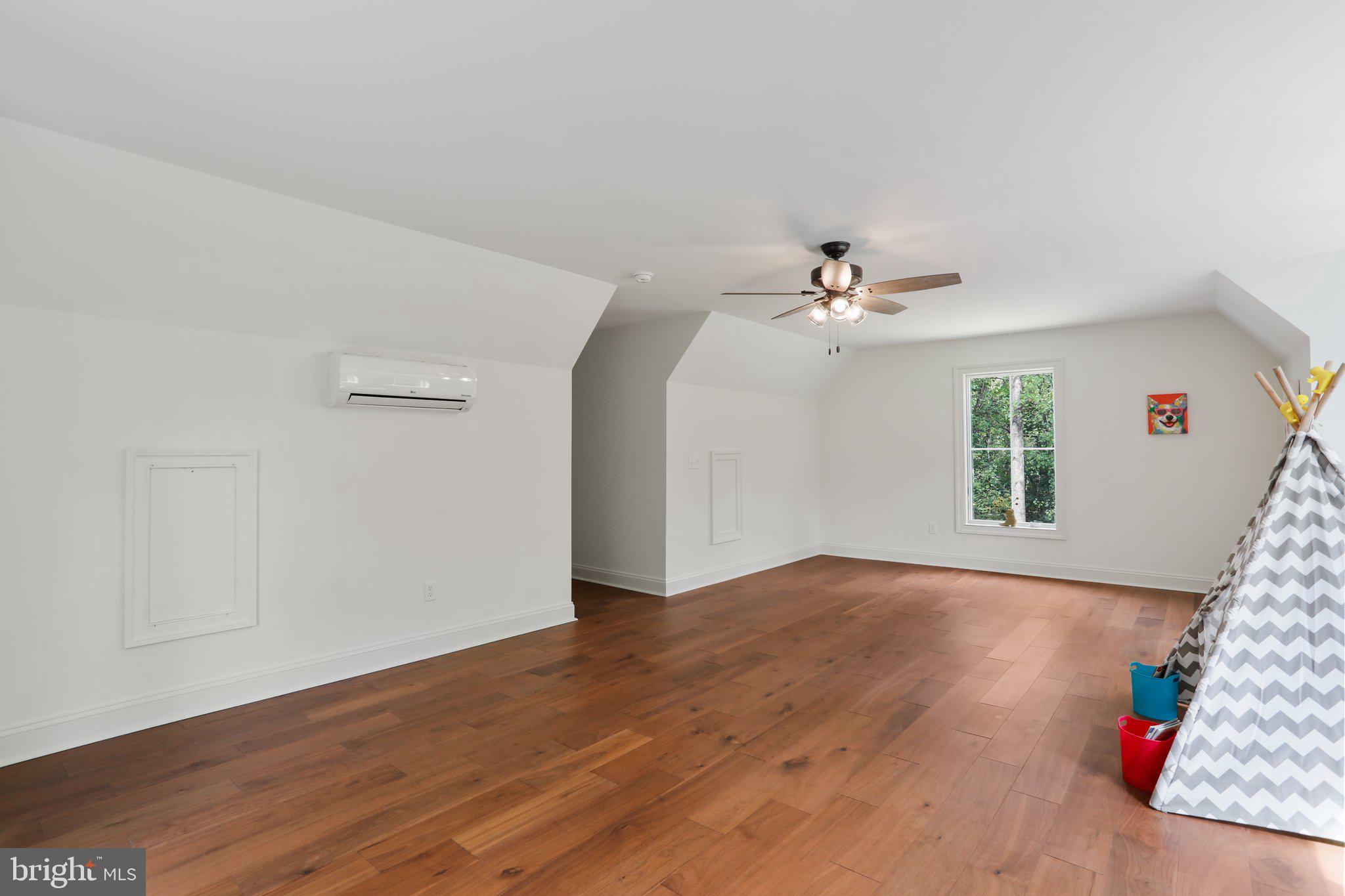 73 QUAIL WOODS DRIVE