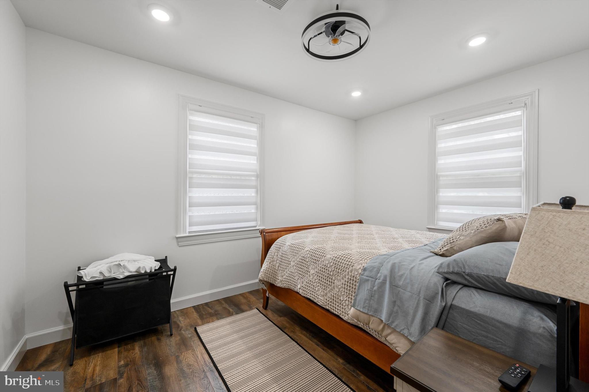 1086 TUSCAWILLA DRIVE