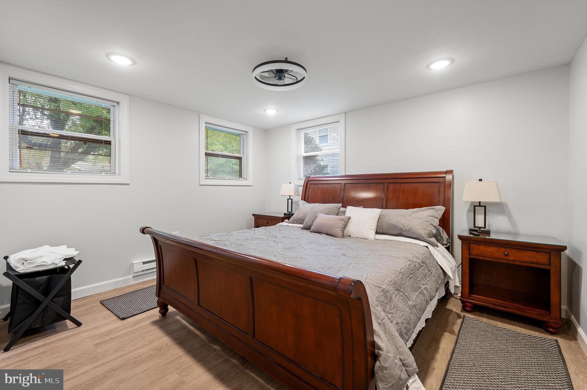 1086 TUSCAWILLA DRIVE