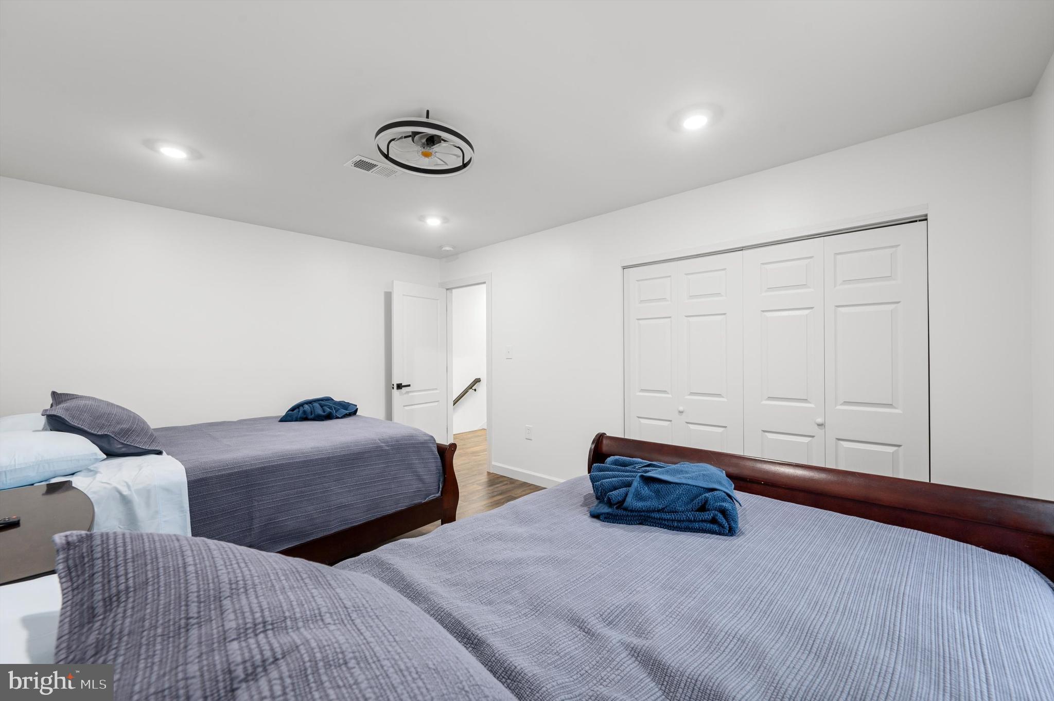 1086 TUSCAWILLA DRIVE