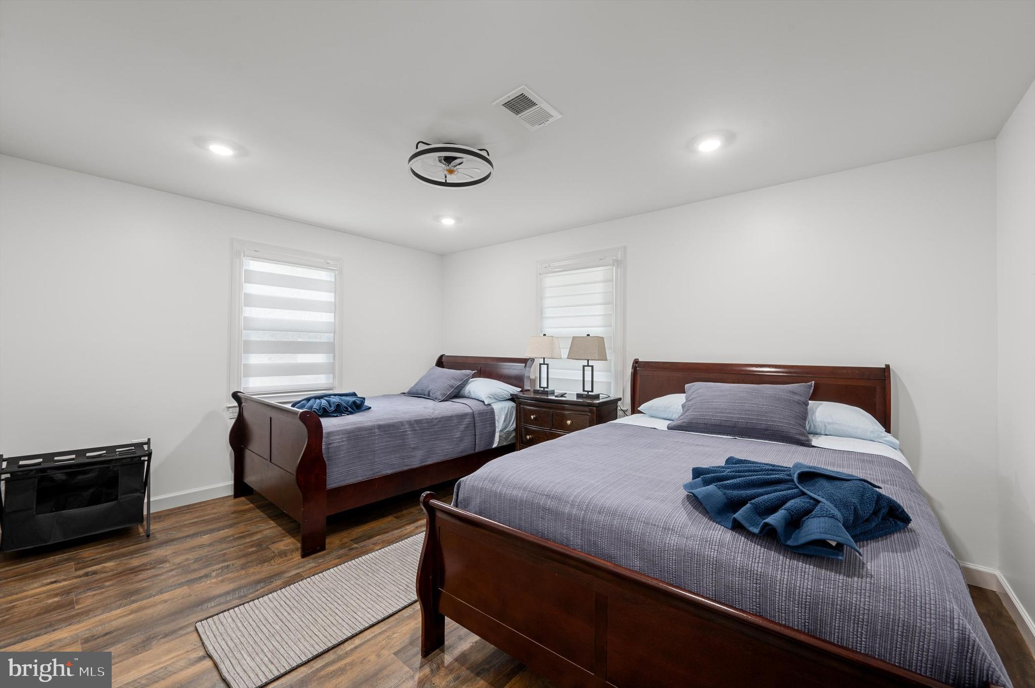 1086 TUSCAWILLA DRIVE