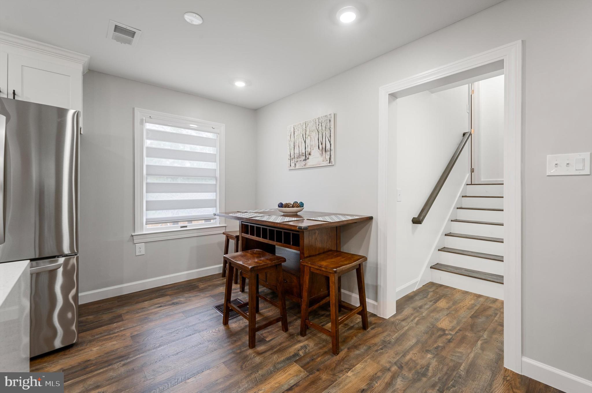 1086 TUSCAWILLA DRIVE