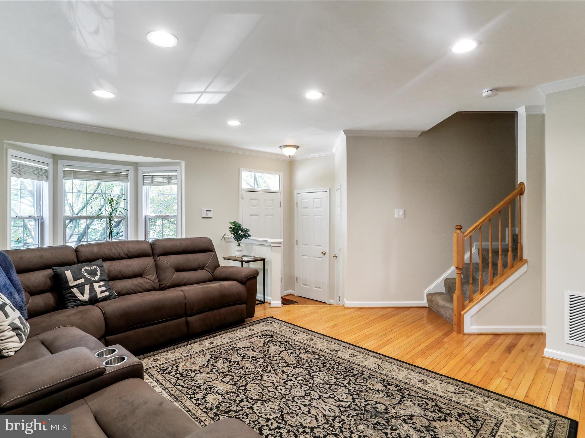 24 HOLMES DRIVE