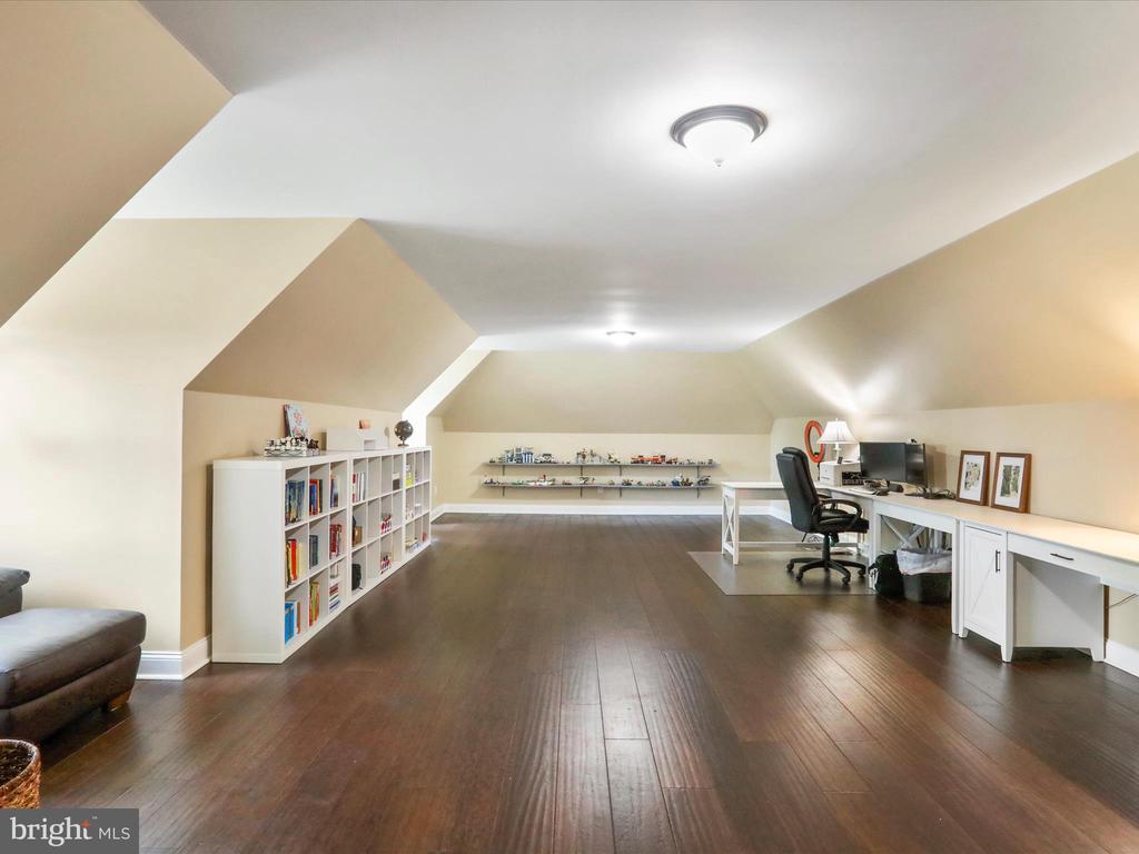 441 CHESSIE LANE