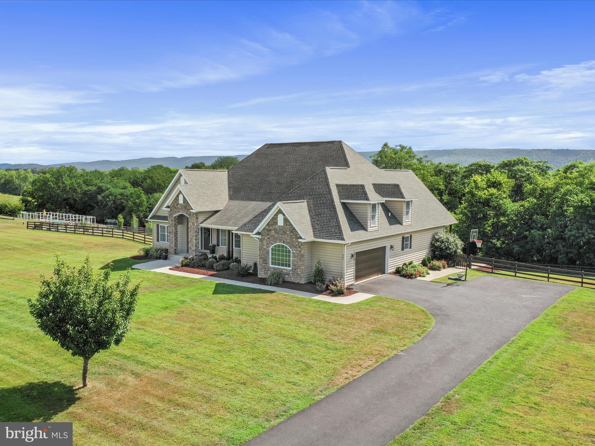441 CHESSIE LANE