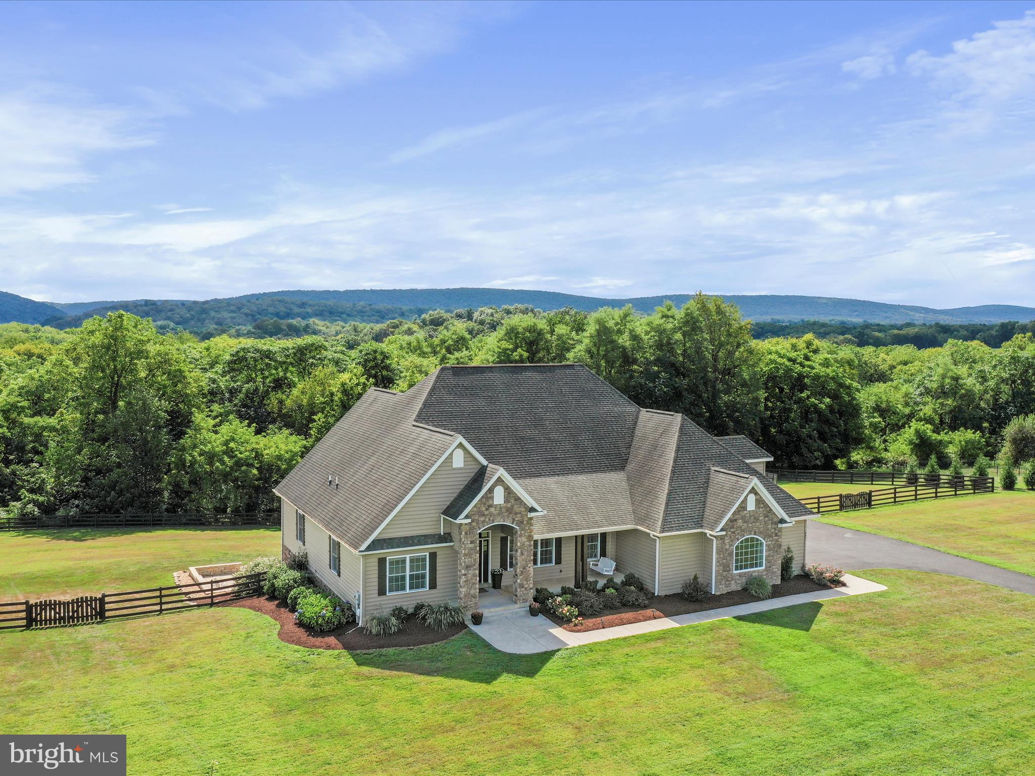 441 CHESSIE LANE