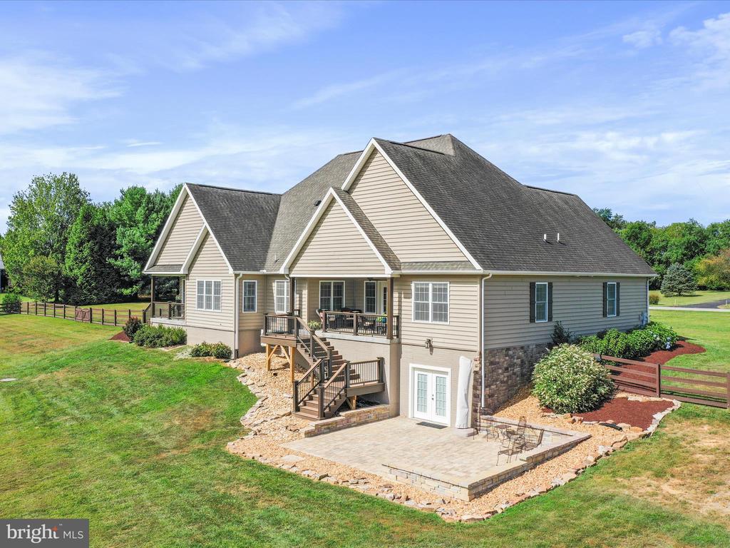441 CHESSIE LANE