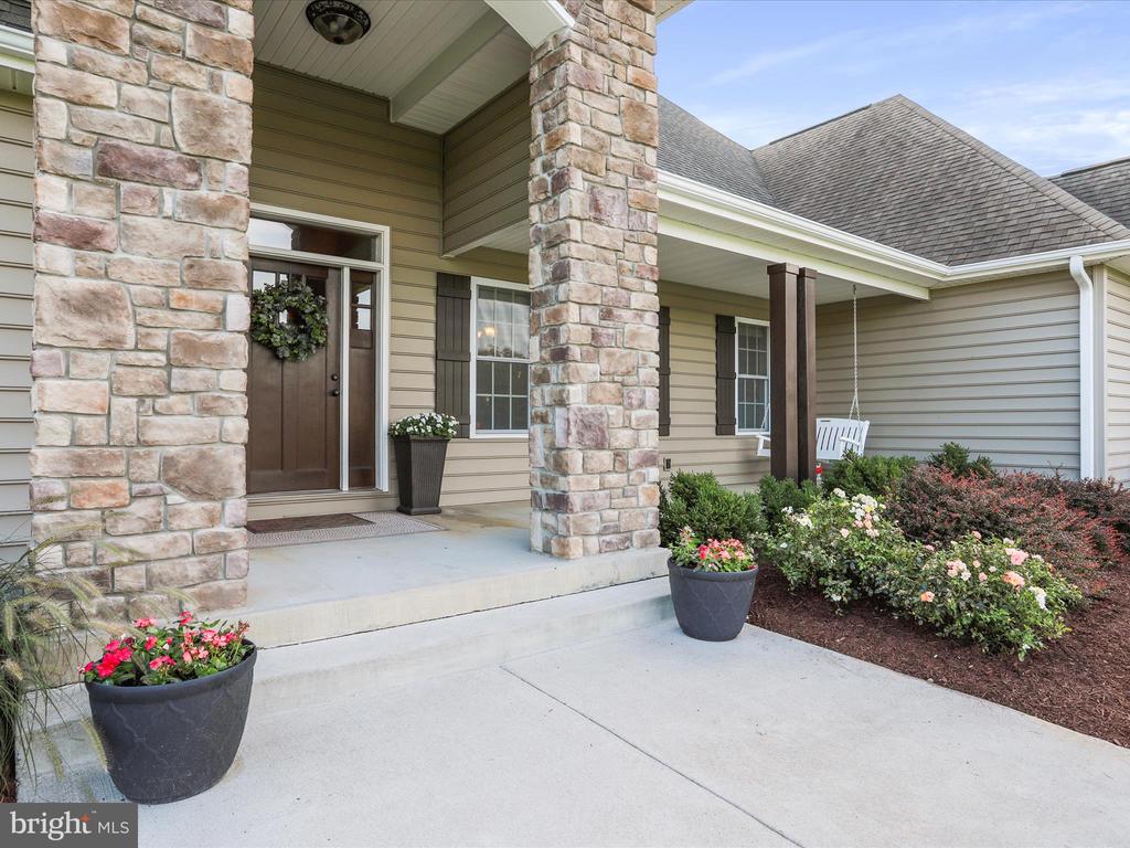 441 CHESSIE LANE
