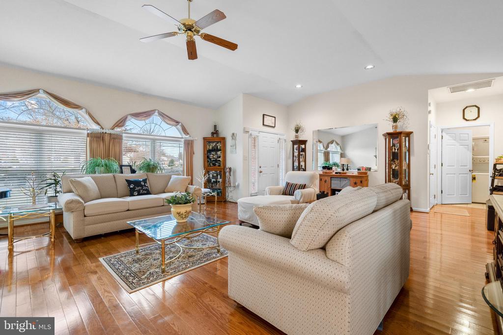 22 BROOKLINE CIRCLE