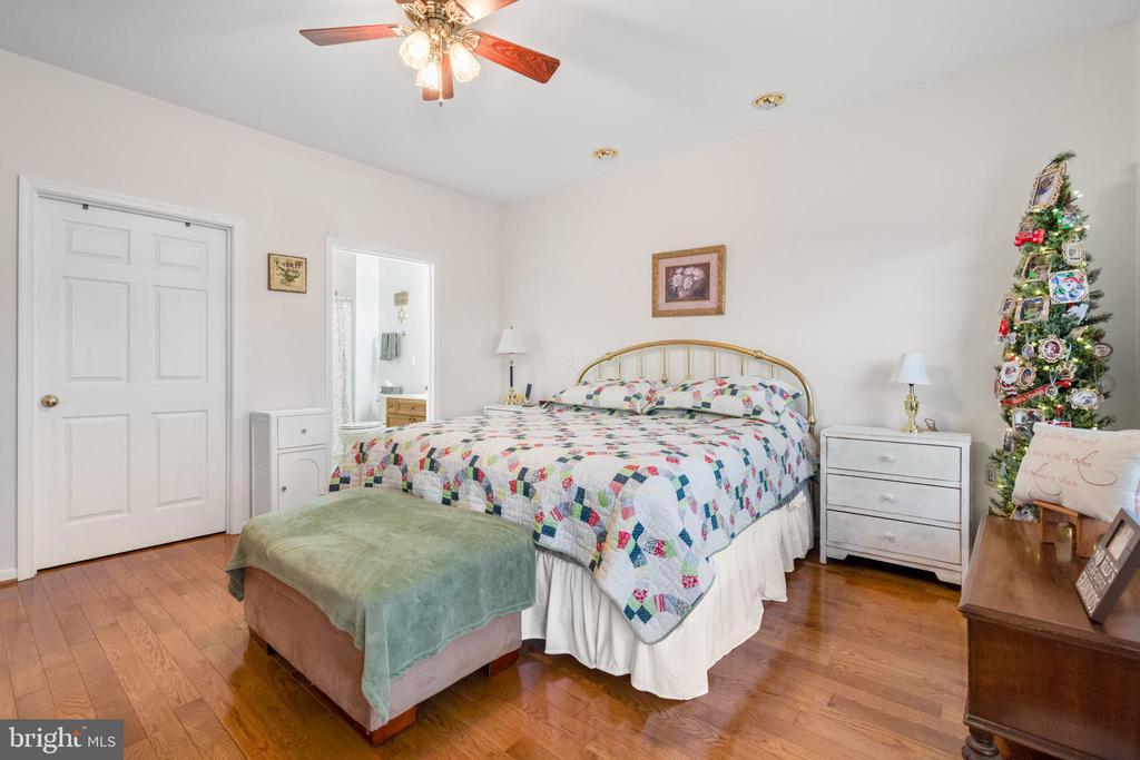 22 BROOKLINE CIRCLE