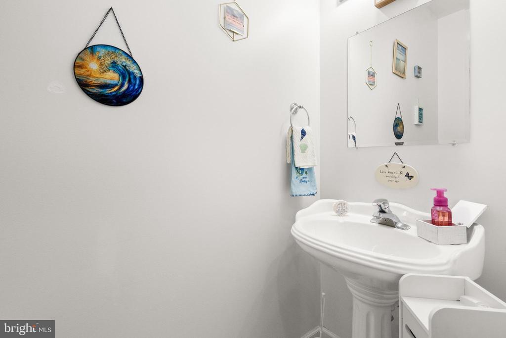 22 BROOKLINE CIRCLE