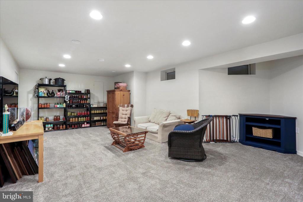 91 CALMES STREET