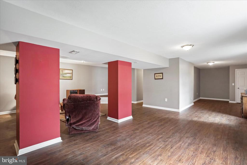 107 BRIAR RUN DRIVE