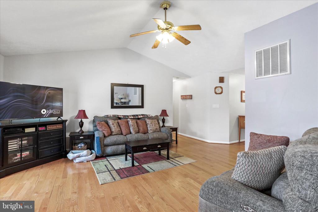 107 BRIAR RUN DRIVE