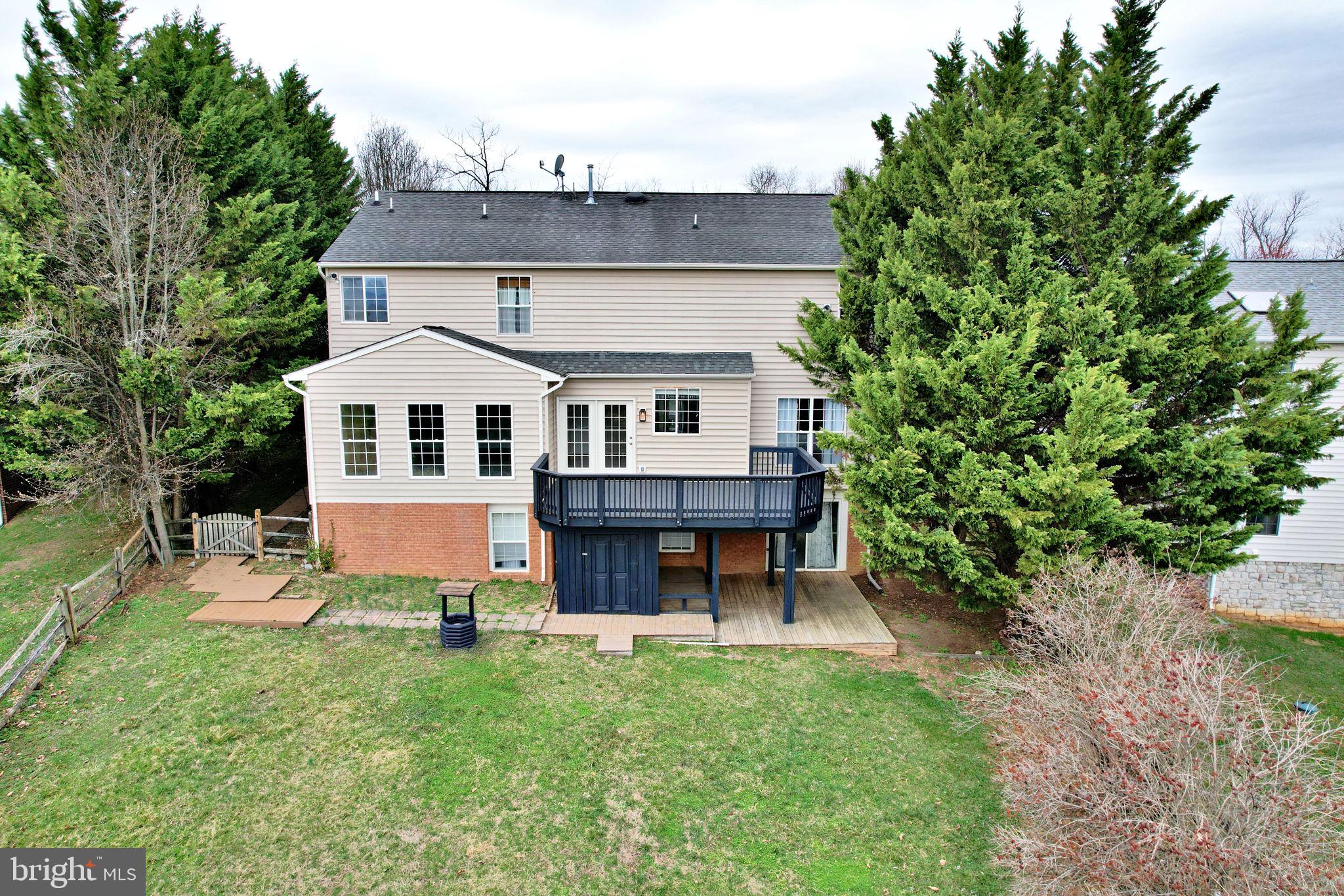 830 SAWGRASS DRIVE