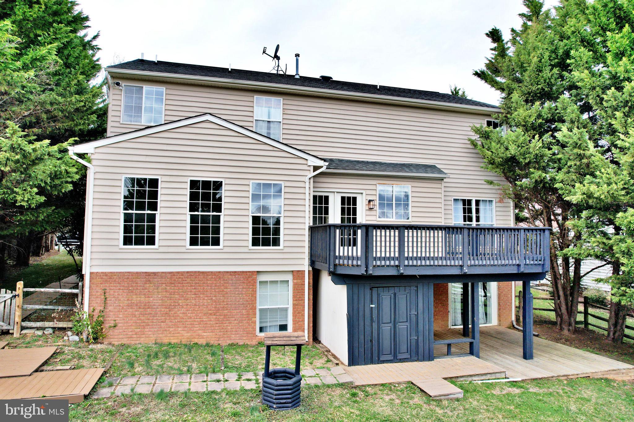 830 SAWGRASS DRIVE
