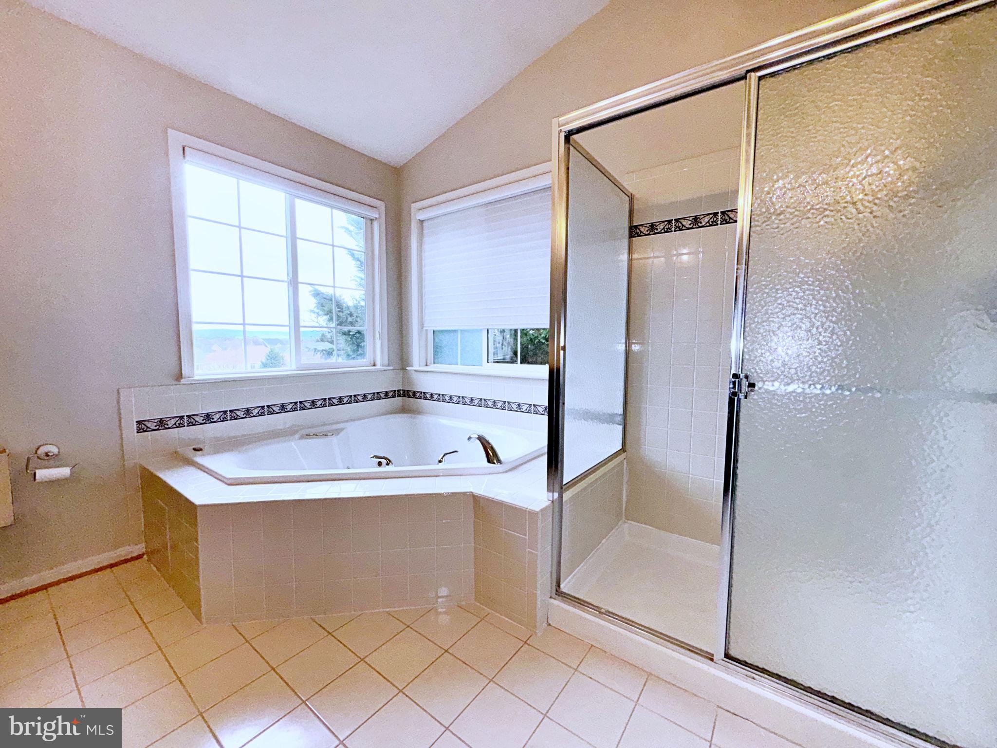 830 SAWGRASS DRIVE