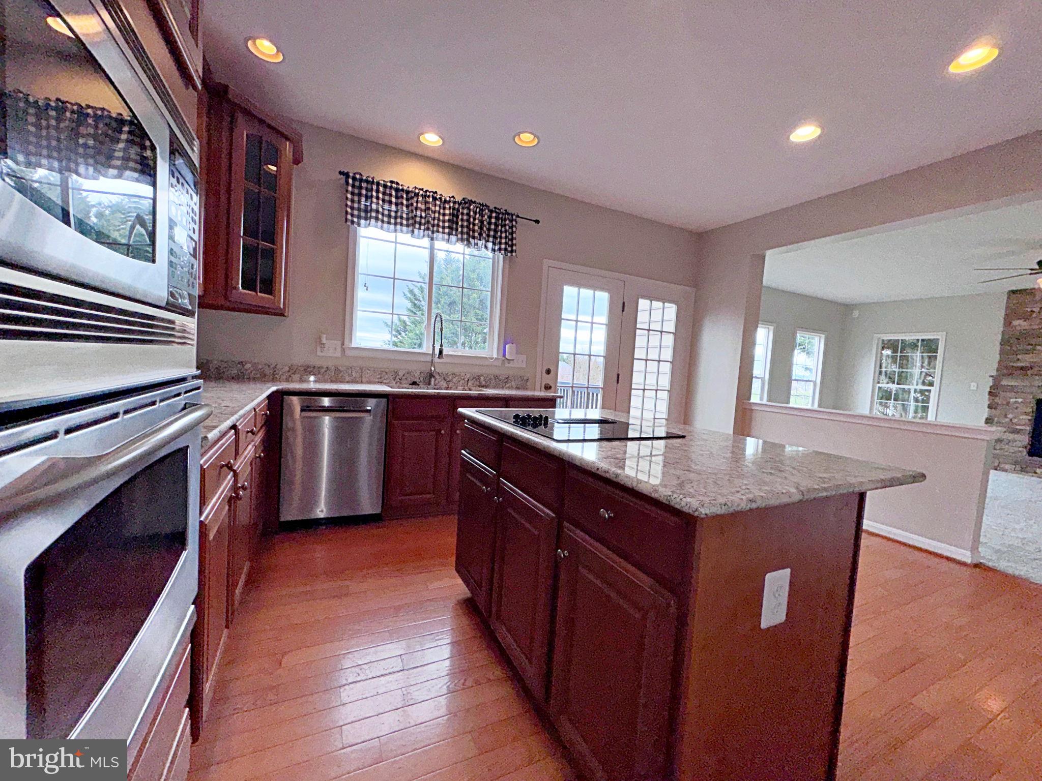 830 SAWGRASS DRIVE