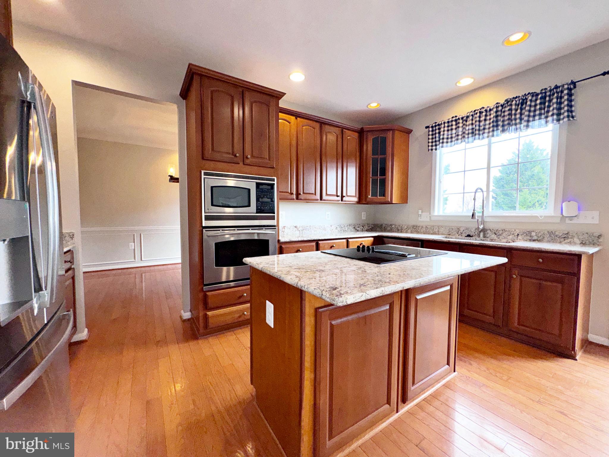 830 SAWGRASS DRIVE