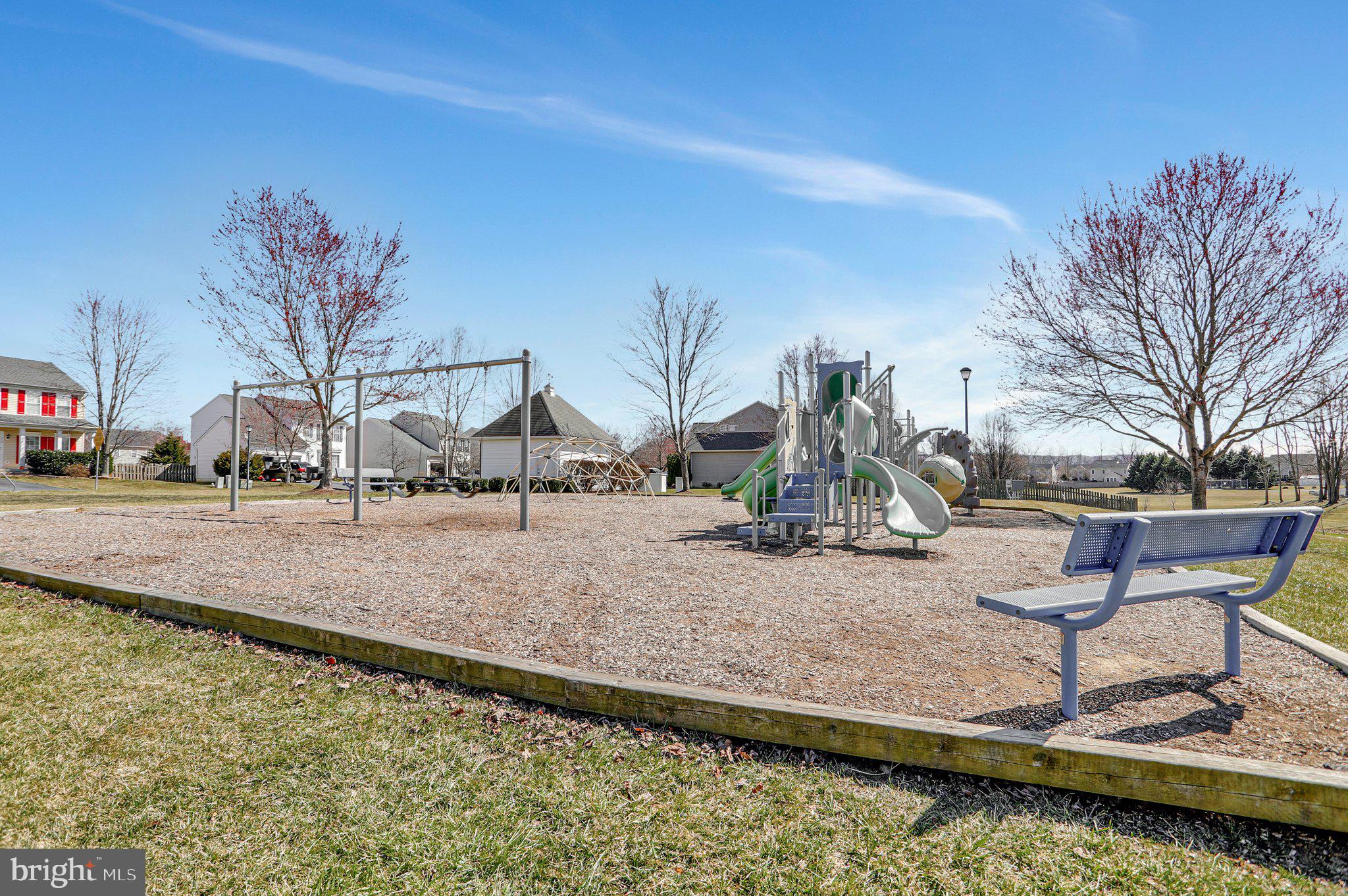 244 KIMBERWICKE DRIVE N