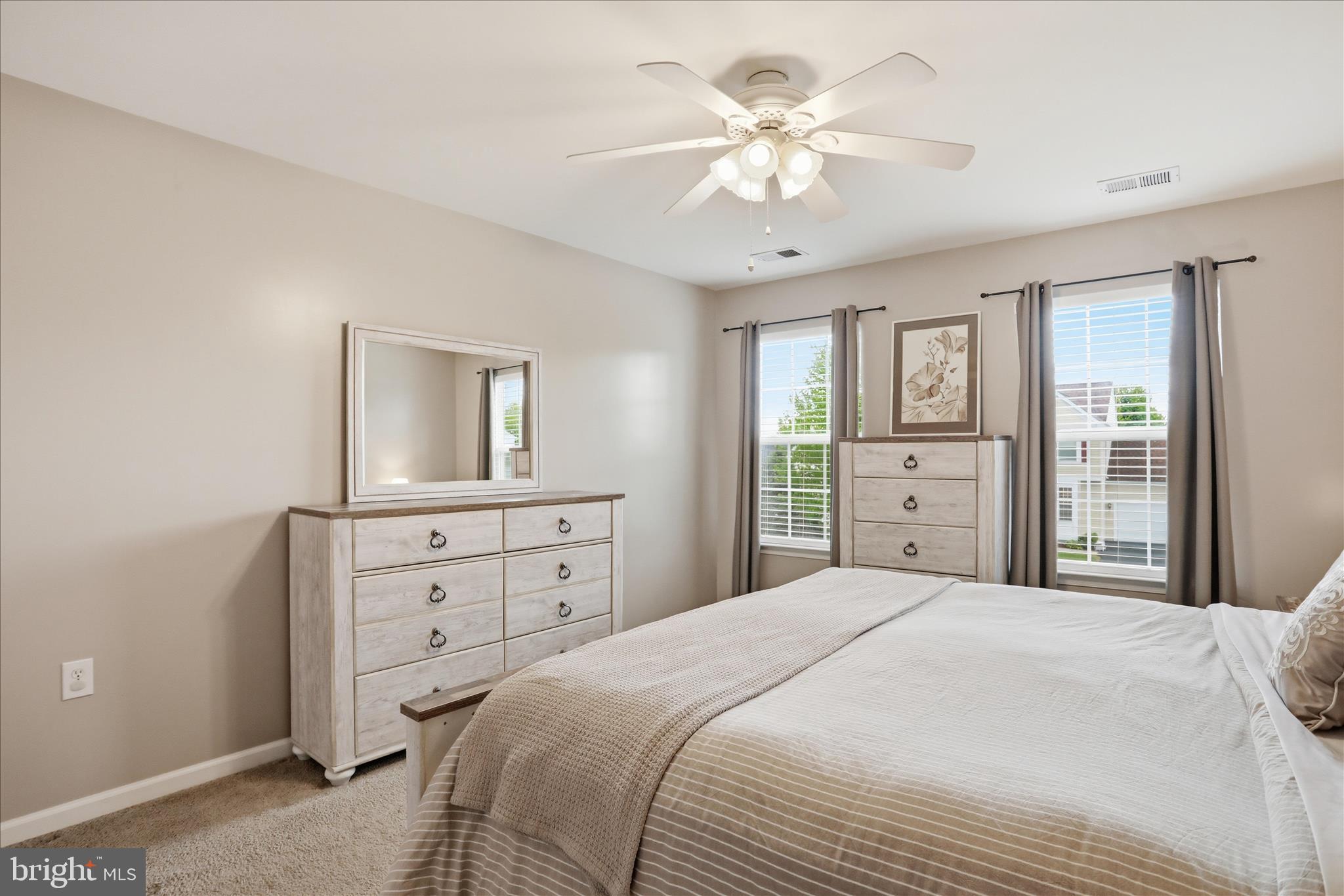 244 KIMBERWICKE DRIVE N