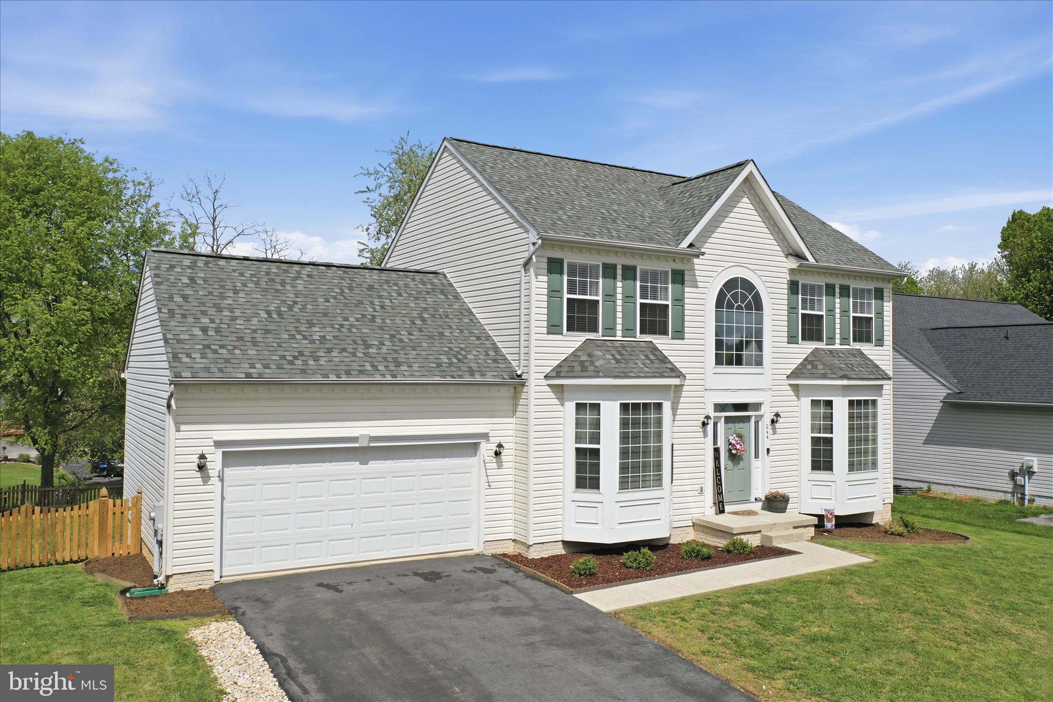 244 KIMBERWICKE DRIVE N