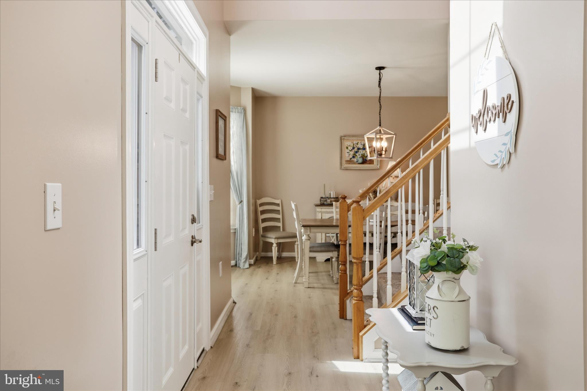 244 KIMBERWICKE DRIVE N