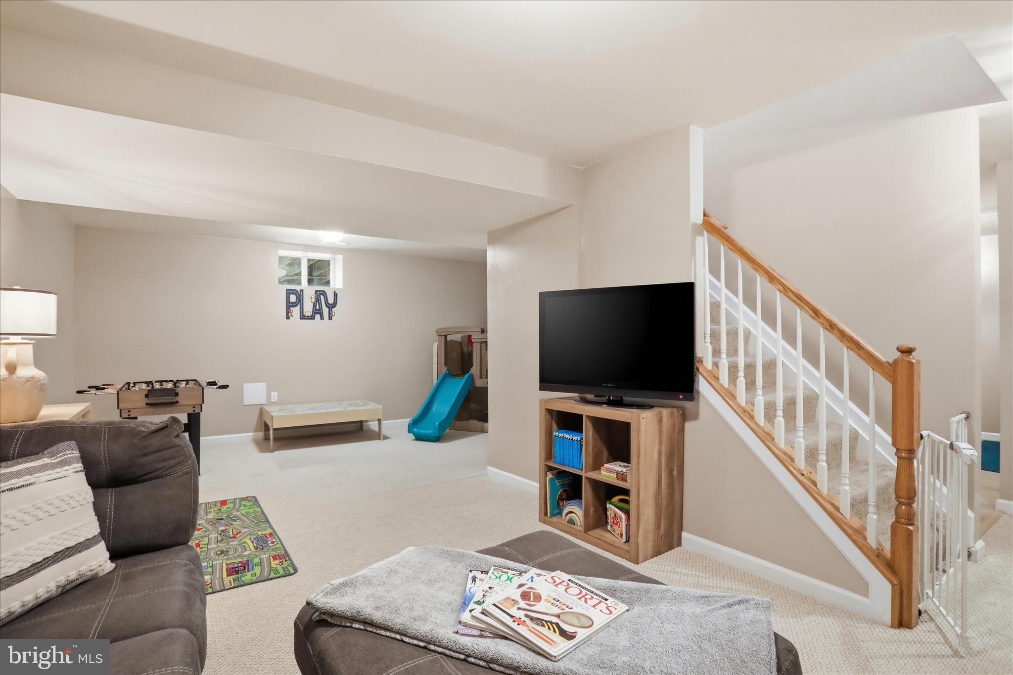 244 KIMBERWICKE DRIVE N