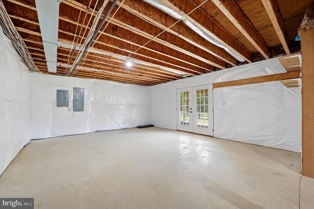 86 EASTLAND DRIVE