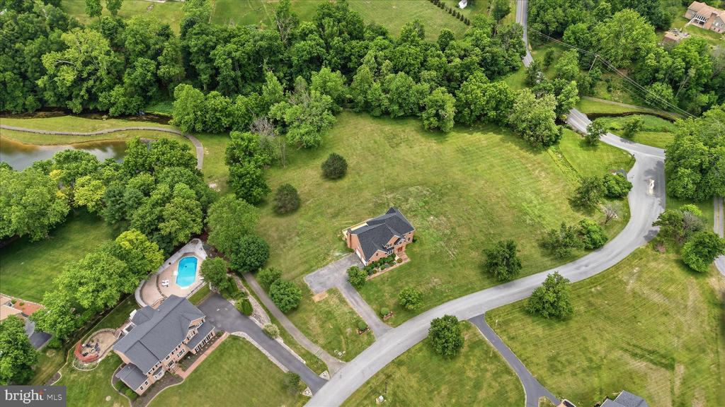 86 EASTLAND DRIVE