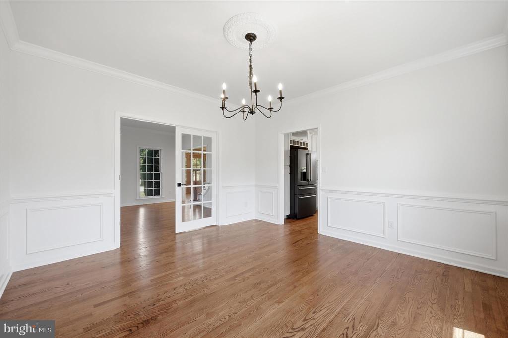 86 EASTLAND DRIVE