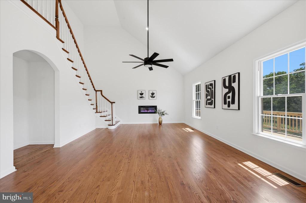 86 EASTLAND DRIVE