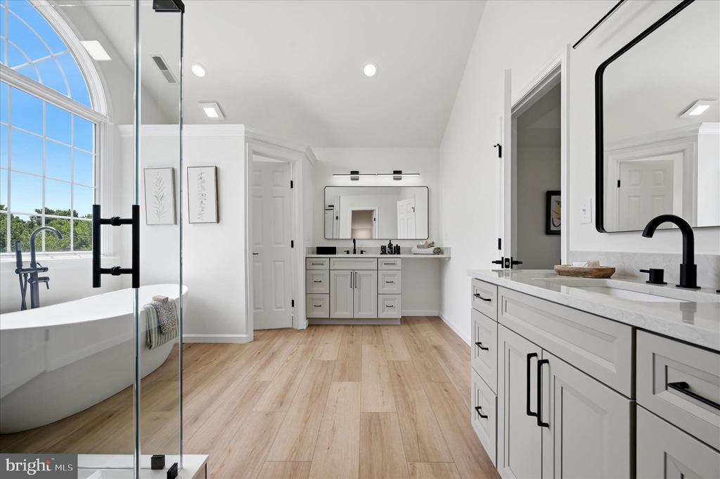 86 EASTLAND DRIVE