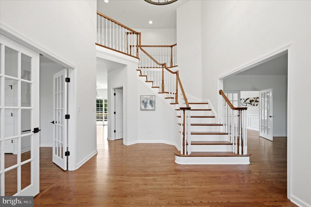 86 EASTLAND DRIVE