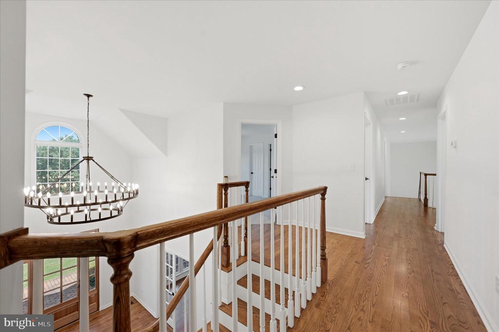 86 EASTLAND DRIVE