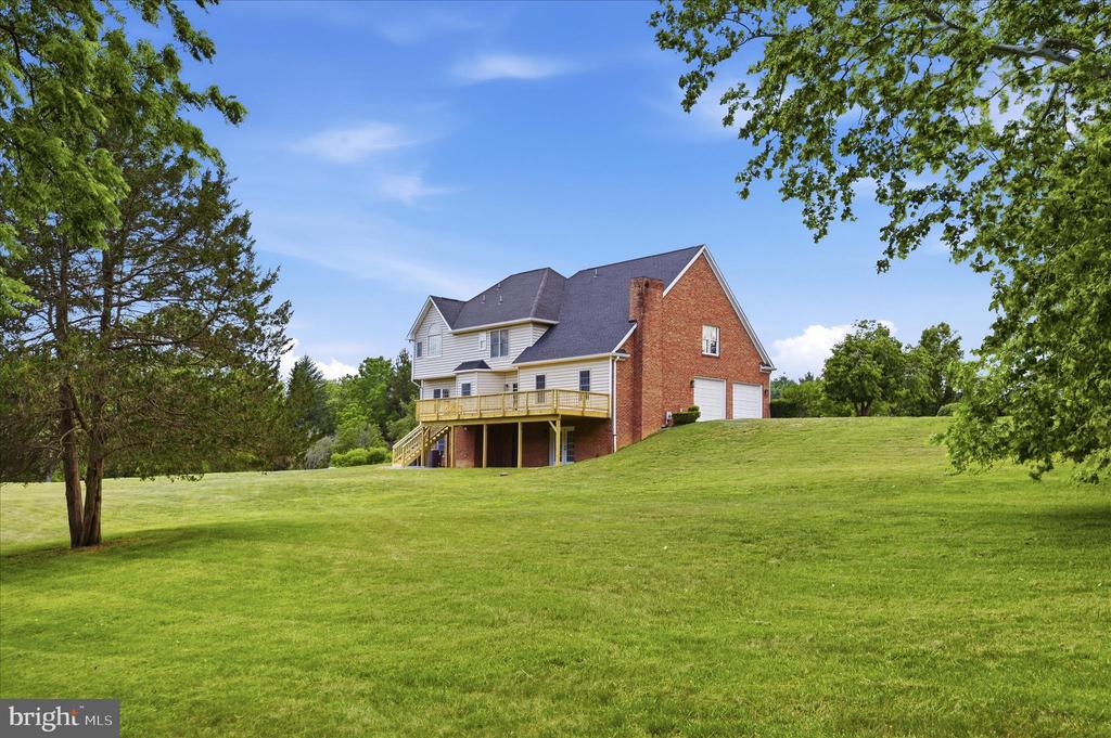 86 EASTLAND DRIVE